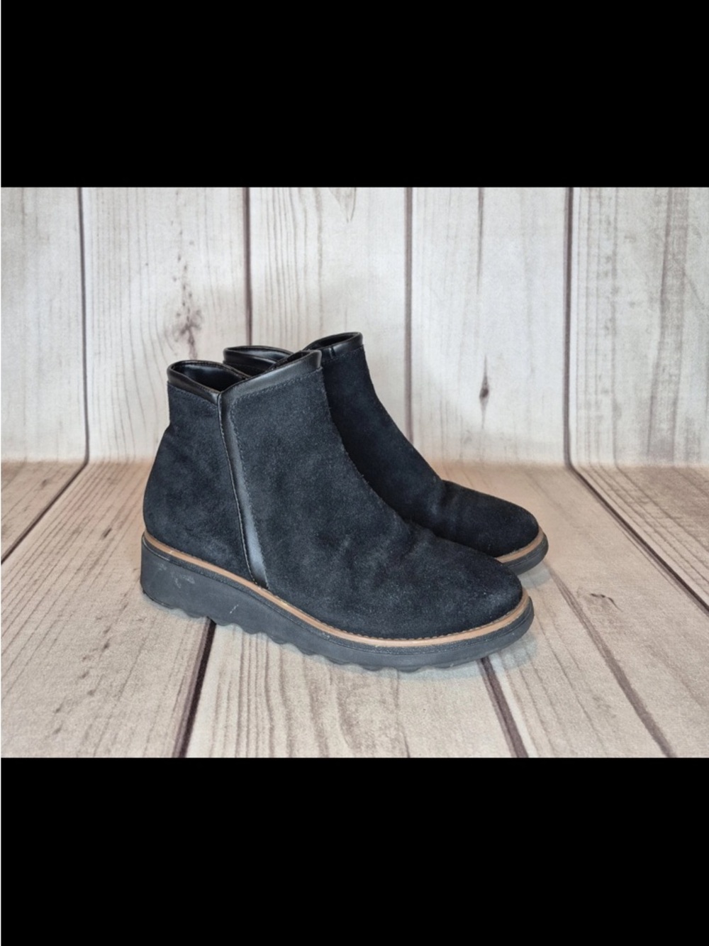 Clarks Sharon Heights Women's Size 7.5 M  Black Suede Casual Wedge Ankle Boots